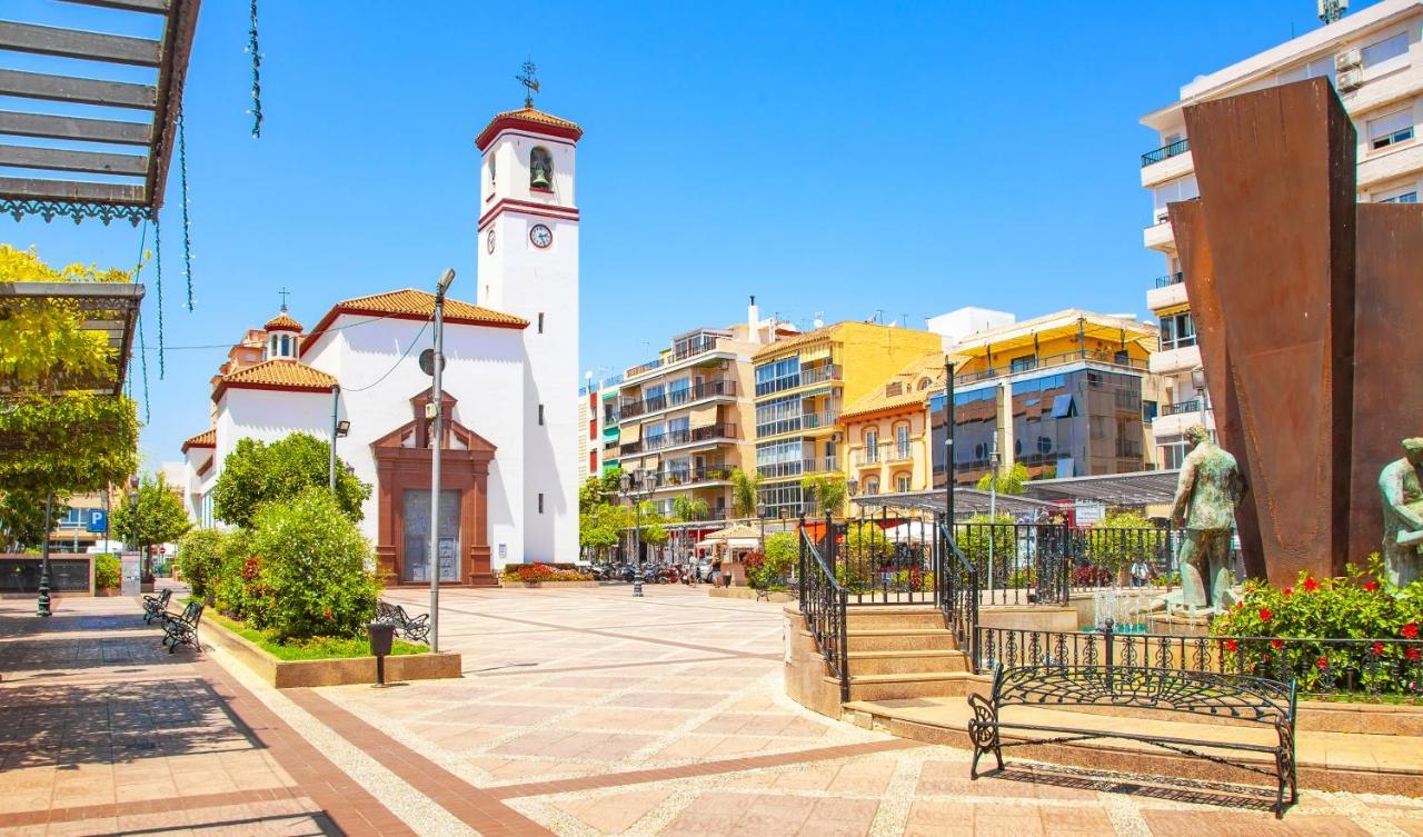 Top Floor Fuengirola Park Apartment With Parking Bagian luar foto
